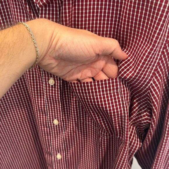 Banana Republic Men’s Large Red Gingham Non-Iron Classic Fit Dress Shirt - Picture 3 of 6